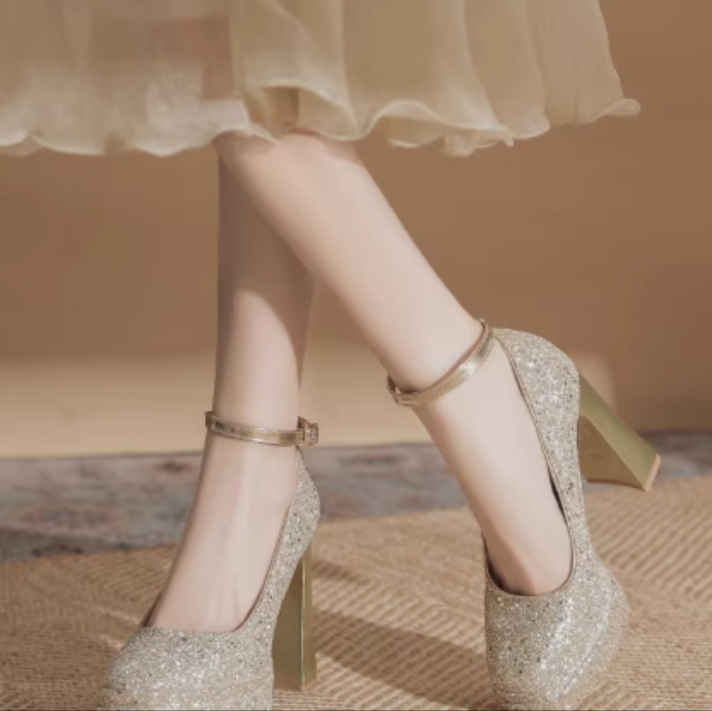 women shoes Heels